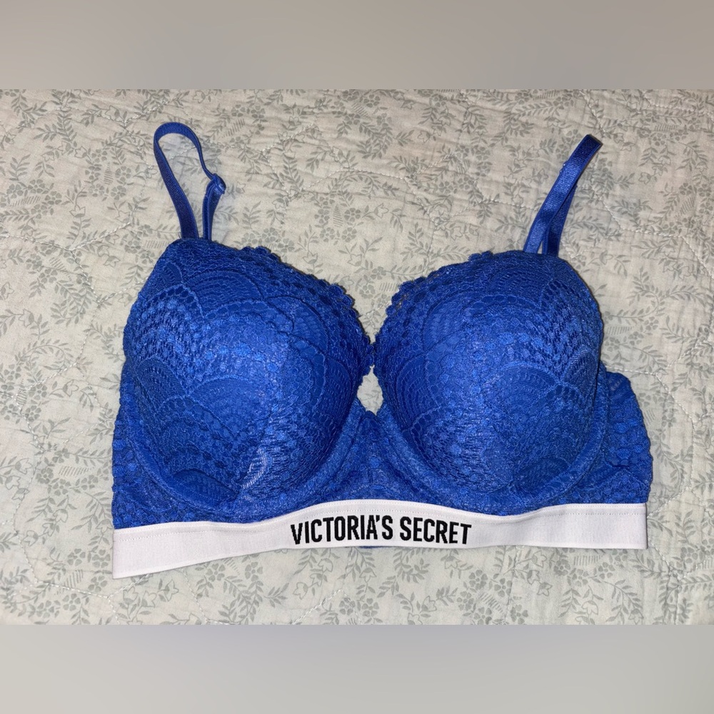 Victoria’s Secret Bra Women’s 32D Blue Underwire Padded Lace Bralette